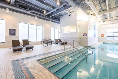DoubleTree by Hilton North - 10
