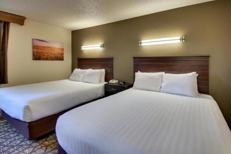 EverSpring Inn & Suites - 3