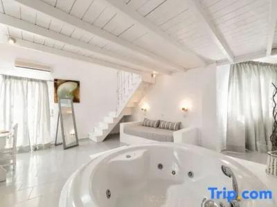 Artemis Suites - 156
