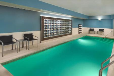 Courtyard by Marriott Washington, D.C./Foggy Bottom - 17