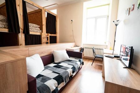A1 Hostel - 4
