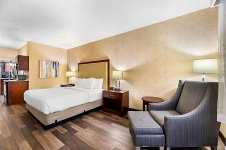 Best Western Plus Abbey Inn - 5