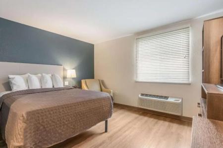WoodSpring Suites Doral Miami Airport - 25