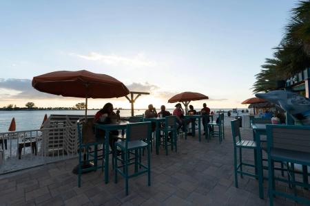 Winter the Dolphins Beach Club, Ascend Collection - 47