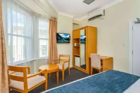 Ramada by Wyndham, City Center - 76