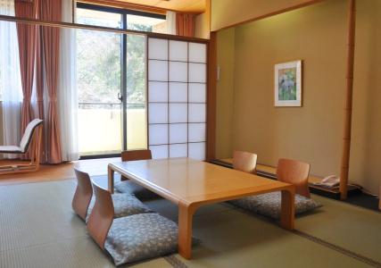 Hakone Kowakien Miyamafurin - 4