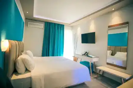 Royal and Suites - 73