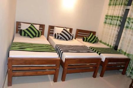 OYO 438 Sarala Residence - 2
