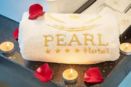Pearl Tuan Chau - 25