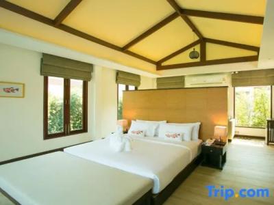 Triple Tree Beach Resort - 55