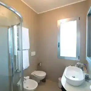 The One - Pet Friendly - Adult Only - 25