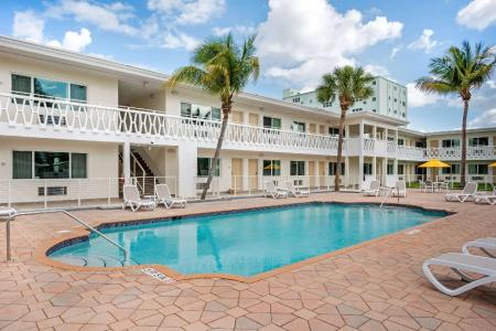 Rodeway Inn Hollywood - 13