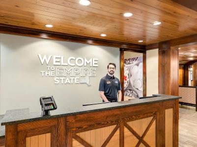Hampton Inn & Suites - 35