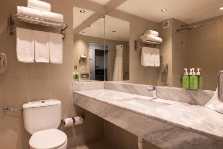 Holiday Inn Express -, An Ihg - 33