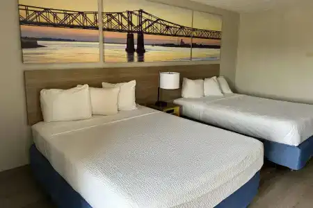 Days Inn by Wyndham Airport Fair and Expo Center - 3