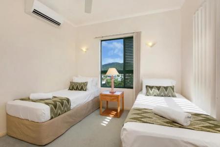 Tropic Towers - 123