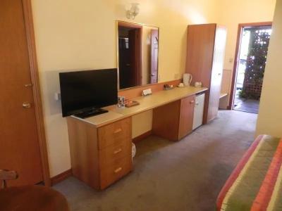 St Georges Motor Inn - 77