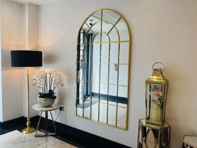 Hatton Garden - 10
