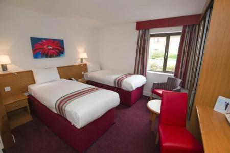 Ramada Cambridge - 27