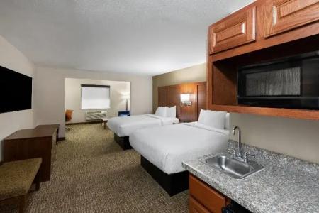 Microtel Inn & Suites by Wyndham College Station - 117