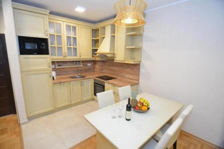 ROOMS & DOBROTSKI DVORI - 32
