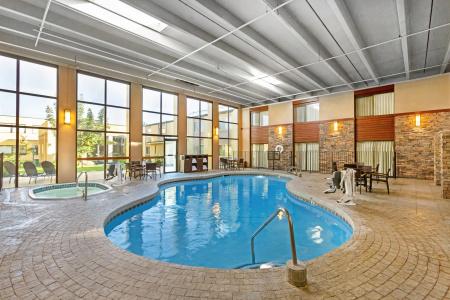 Best Western Plus Grantree Inn - 18