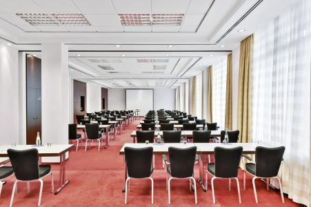NH Stuttgart Airport - 18