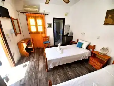 Evelina Pension! - 29