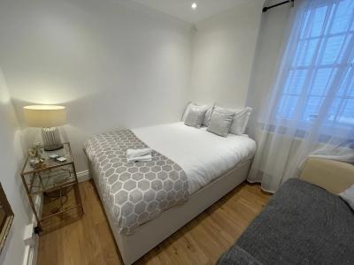 Brunswick Square & Spa - 124