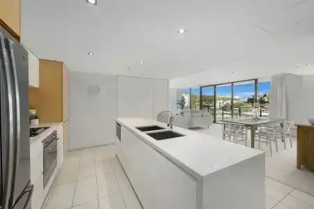 Ambience on Burleigh Beach - 74