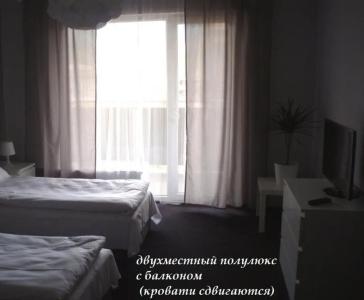 Rakhiv & - 29