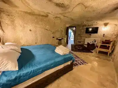 Takunya Cave - 5