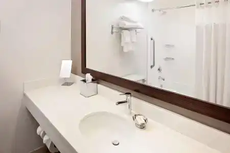 Courtyard by Marriott Fort Lauderdale North/Cypress Creek - 29