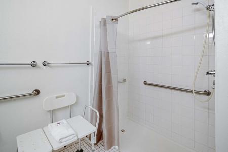 6-Anchorage, AK - Midtown - 42