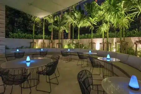 DoubleTree by Hilton Bangkok Ploenchit - 23