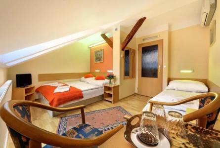 Golden City Garni - 21