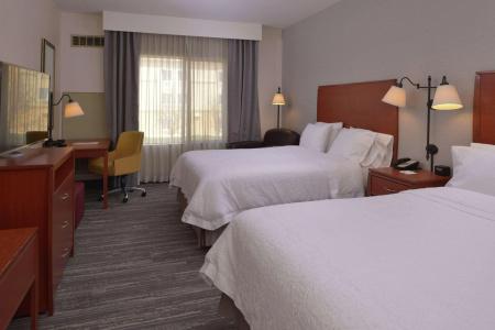 Hampton Inn and Suites North-Airport - 3