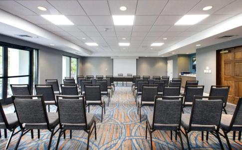 Courtyard by Marriott Barefoot Landing - 16