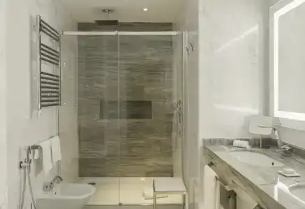 Aleph Rome, Curio Collection By Hilton - 9