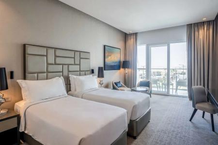 Radisson Dubai Damac Hills - 7