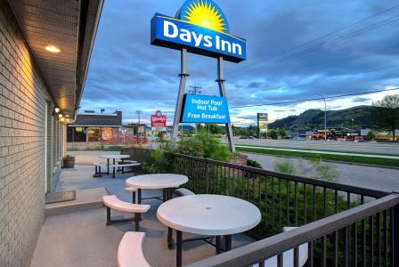 Days Inn by Wyndham - 17
