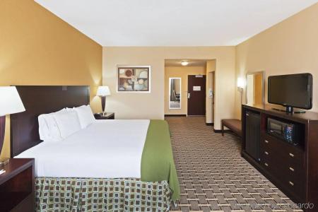 Holiday Inn Express & Suites West - 5