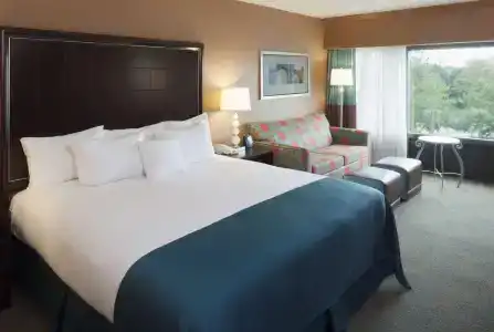 DoubleTree by Hilton - 2