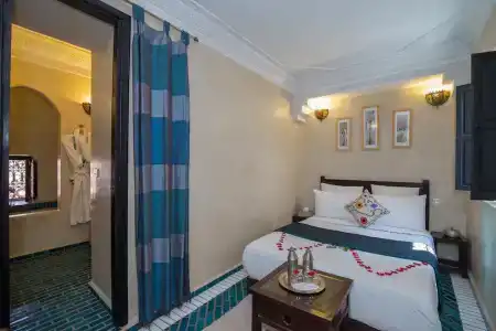 Riad Samsli - 44