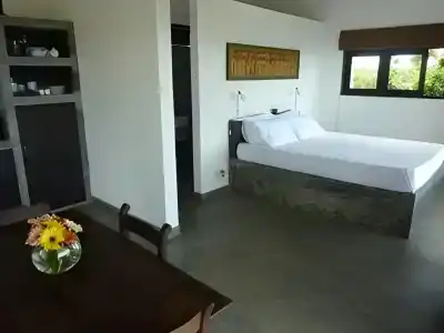 Lara's place - 19