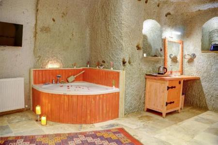 Nar Cave - 220