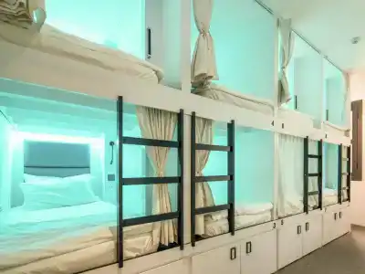 Wink Capsule Hostel @ Chinatown (SG Clean) - 19