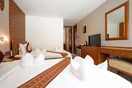 Baan Sukhumvit Soi 18 - 24