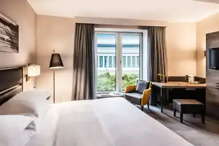 Sheraton Duesseldorf Airport - 18