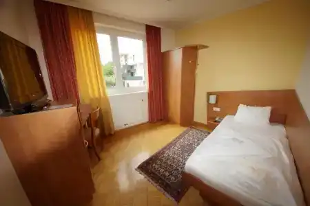Der Marienhof Garni - 81
